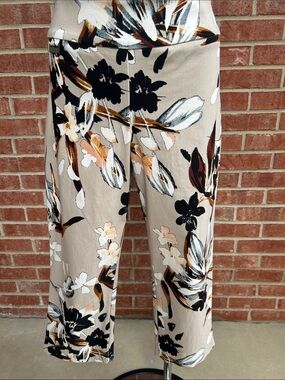 PECK & PECK PETITES Multi-Browntones Floral Print Capri Petite Pants